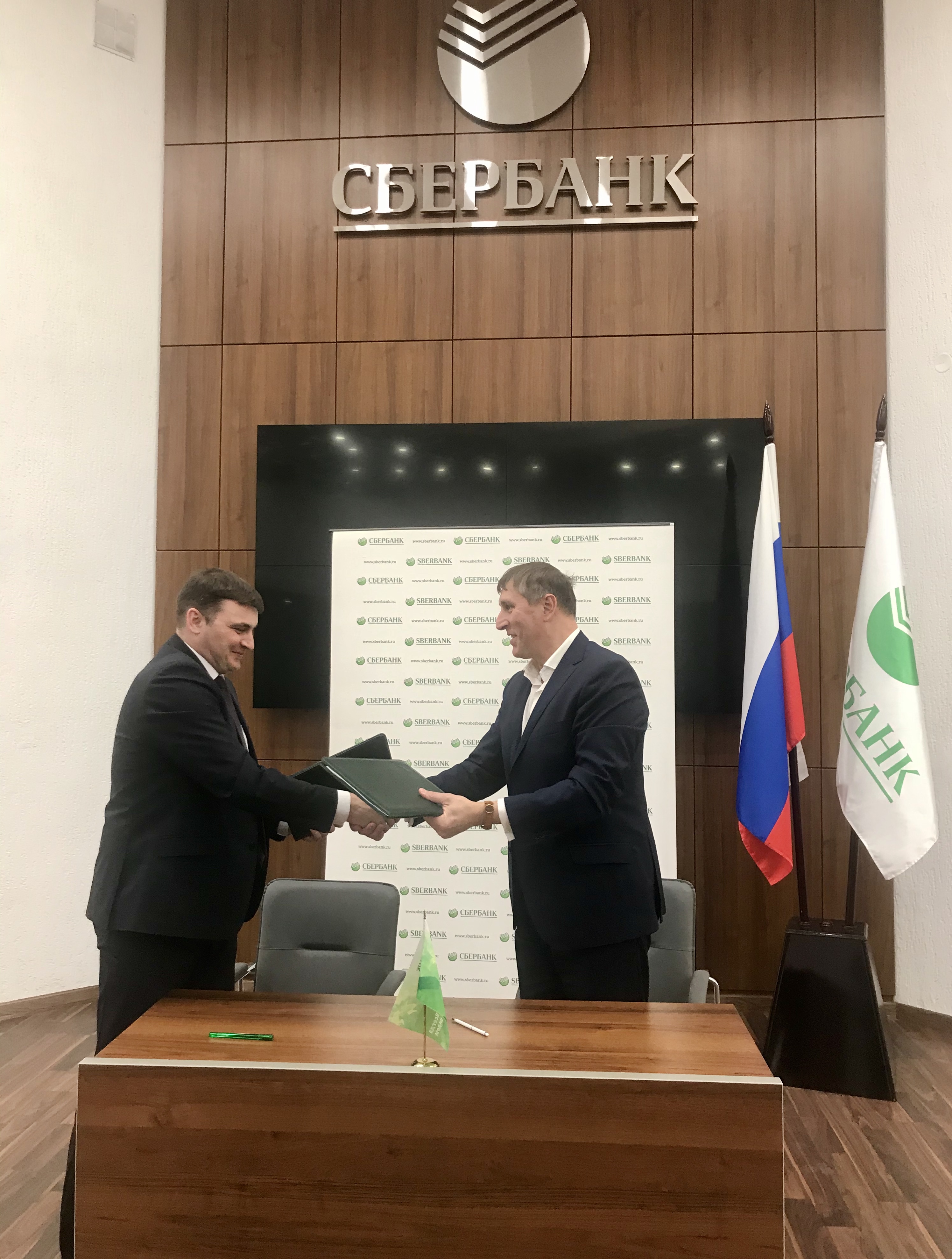 ПАО Сбербанк и ООО «СК «Возрождение-19» впервые в Псковской области подписали соглашение об открытии эскроу-счетов.